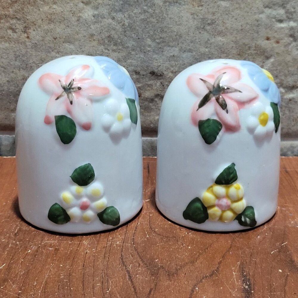Pair Ceramic Salt and Pepper Shakers Hand Painted Floral Design